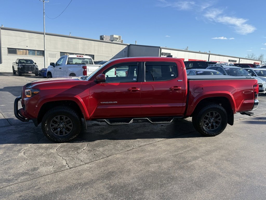 2022 Toyota Tacoma SR5 photo 2