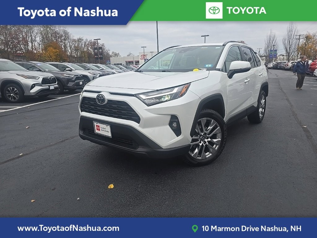2024 Toyota RAV4 XLE Premium's photo