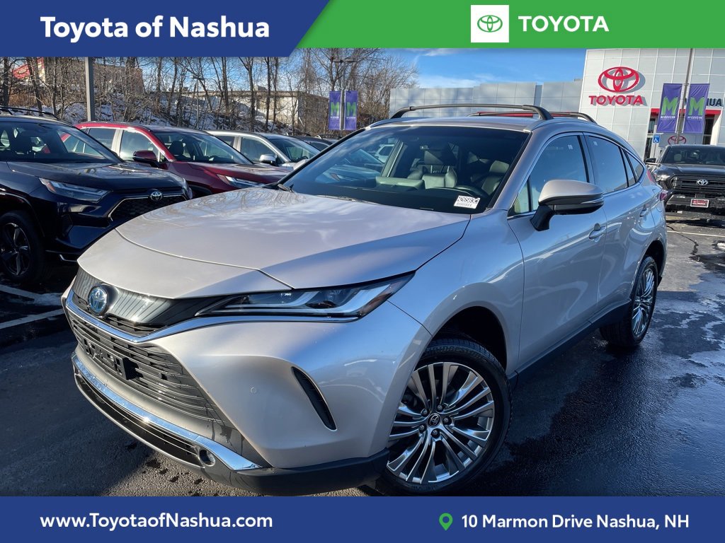 2024 Toyota Venza XLE's photo