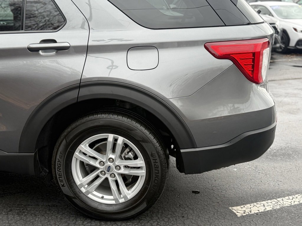 2022 Ford Explorer XLT photo 3