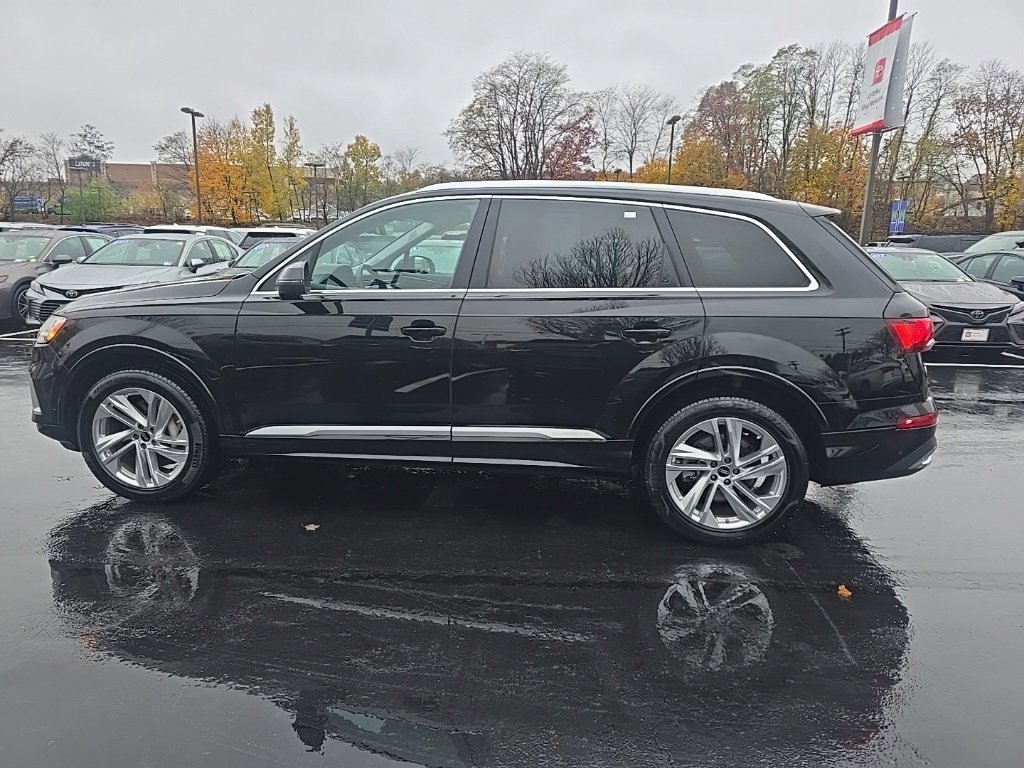 2023 Audi Q7 55 Premium Plus photo 3