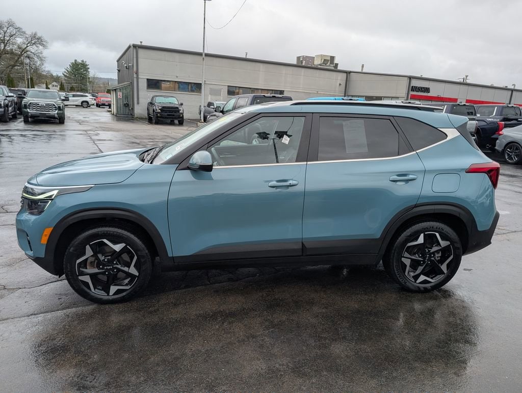 Used 2025 Kia Seltos EX Sport Utility