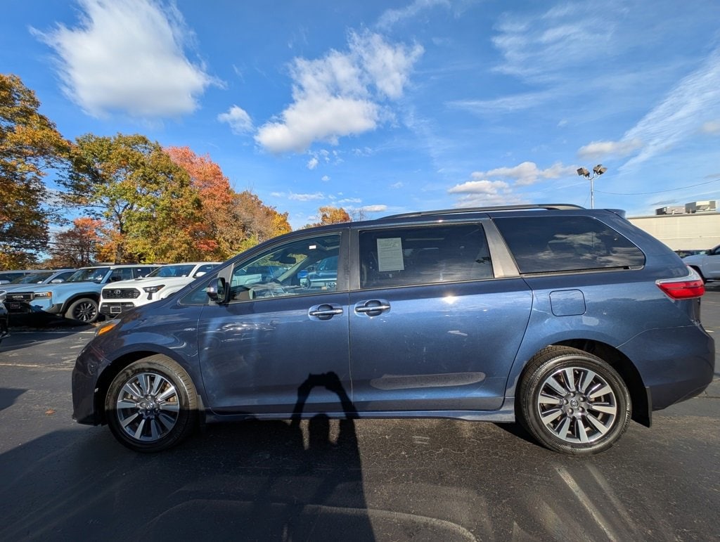 Certified 2019 Toyota Sienna Limited Premium Passenger Van