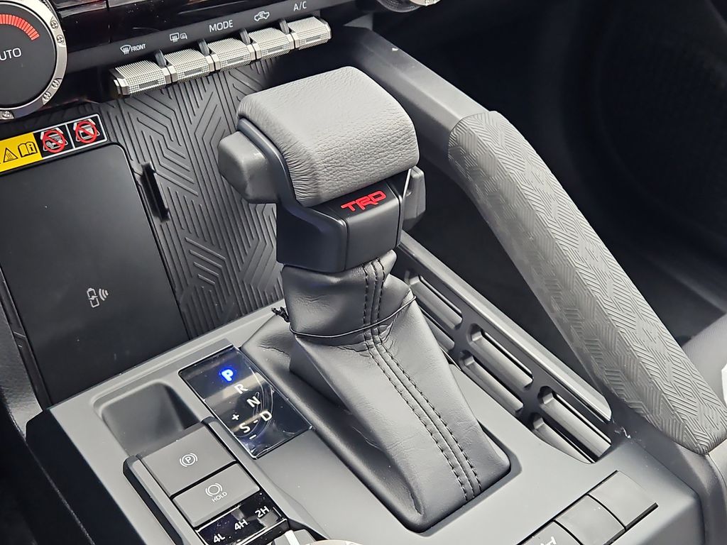 2025 Toyota Tacoma TRD Off Road - Photo 17
