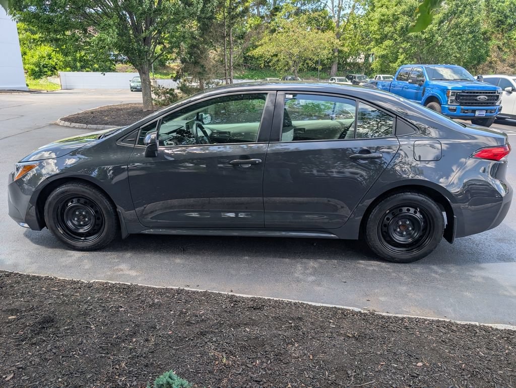 Certified 2025 Toyota Corolla LE Sedan