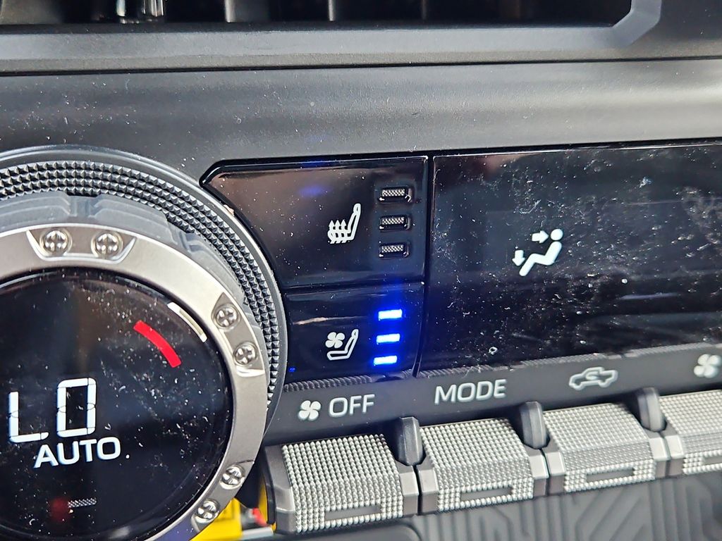 2025 Toyota Tacoma Trailhunter - Photo 13