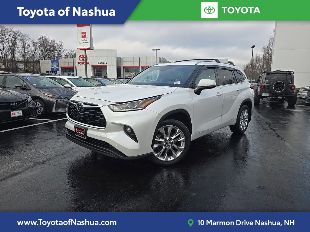 2023 Toyota Highlander Limited's photo