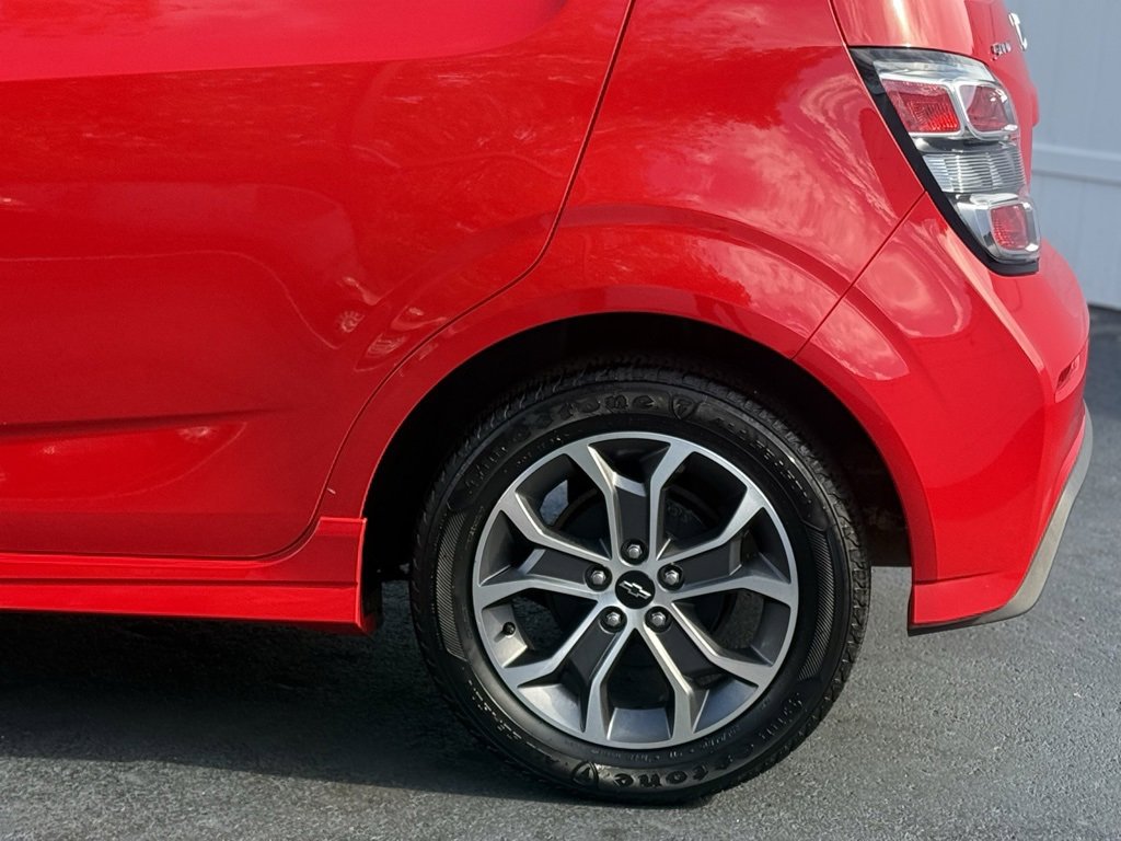 2020 Chevrolet Sonic LT photo 4