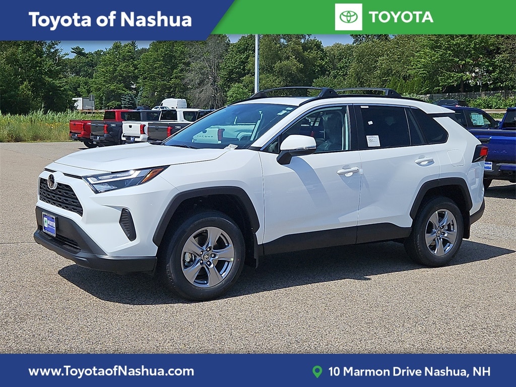 2025 Toyota RAV4 XLE's photo