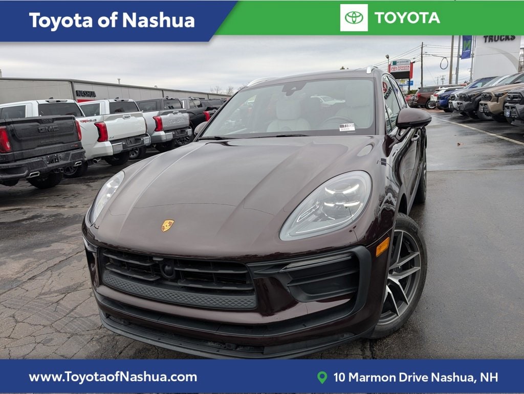 2024 Porsche Macan Base