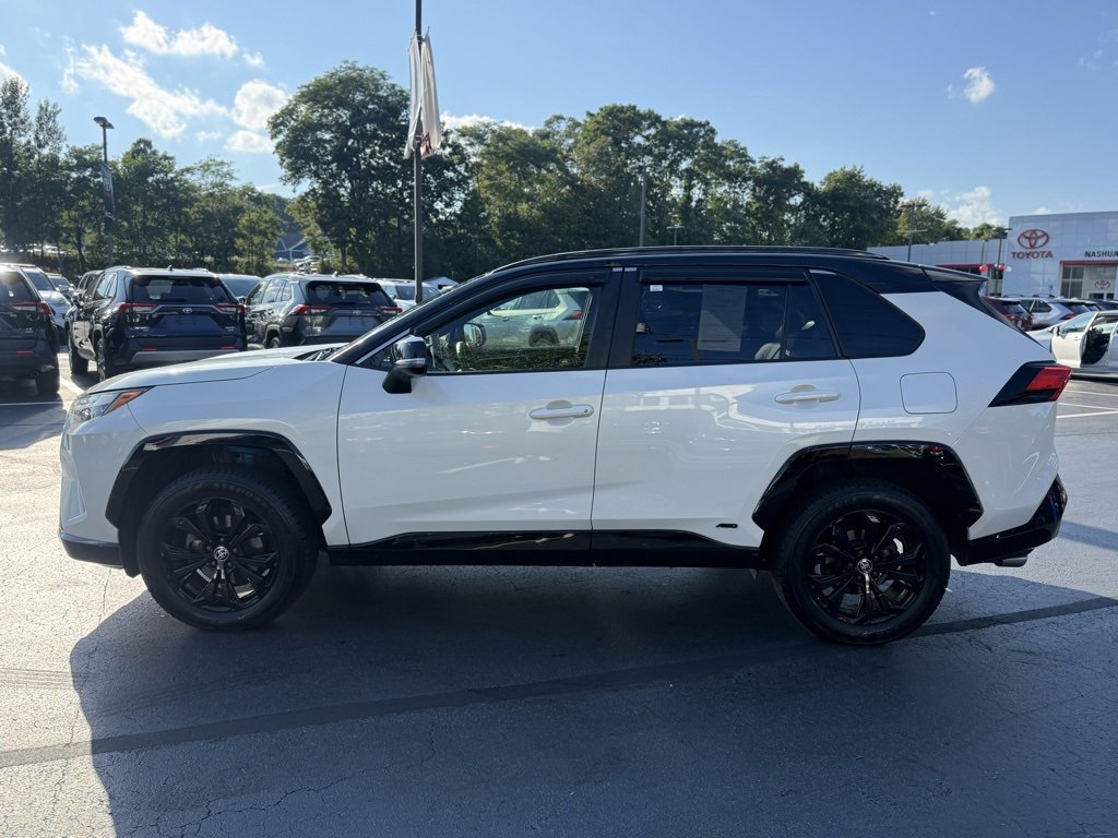 2022 Toyota RAV4 Hybrid XSE photo 3
