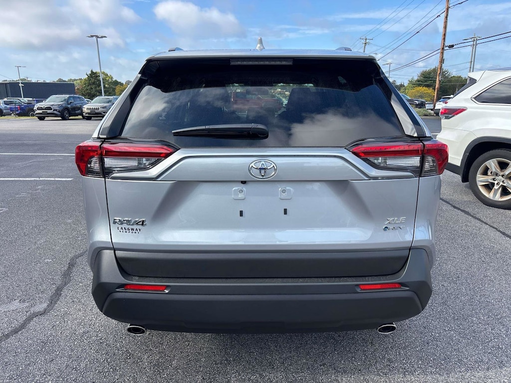 New 2025 Toyota RAV4 Hybrid XLE SUV