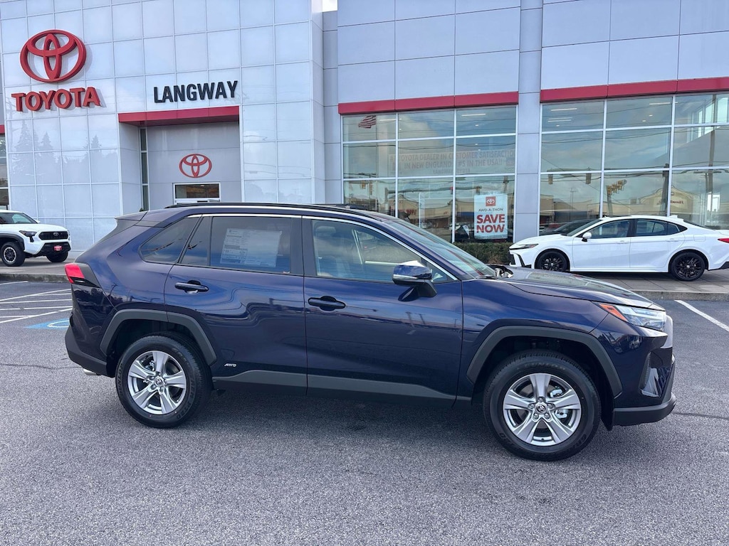 New 2025 Toyota RAV4 Hybrid XLE SUV