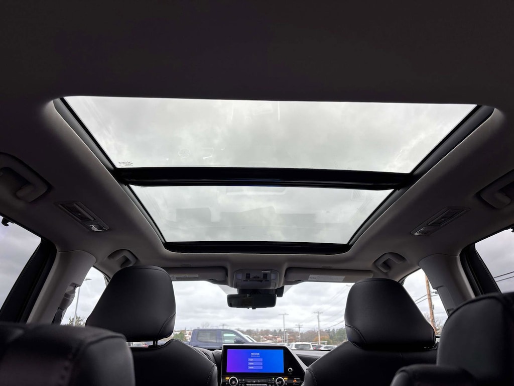 New 2025 Toyota Highlander Hybrid Platinum SUV