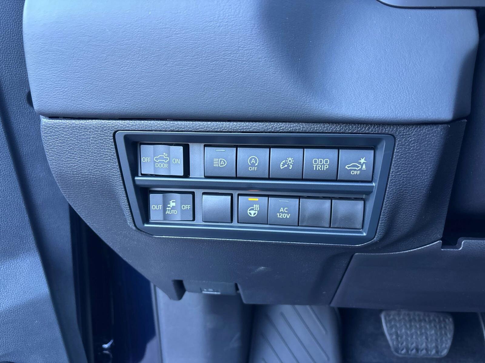 2026 Toyota Tundra Platinum - Photo 10
