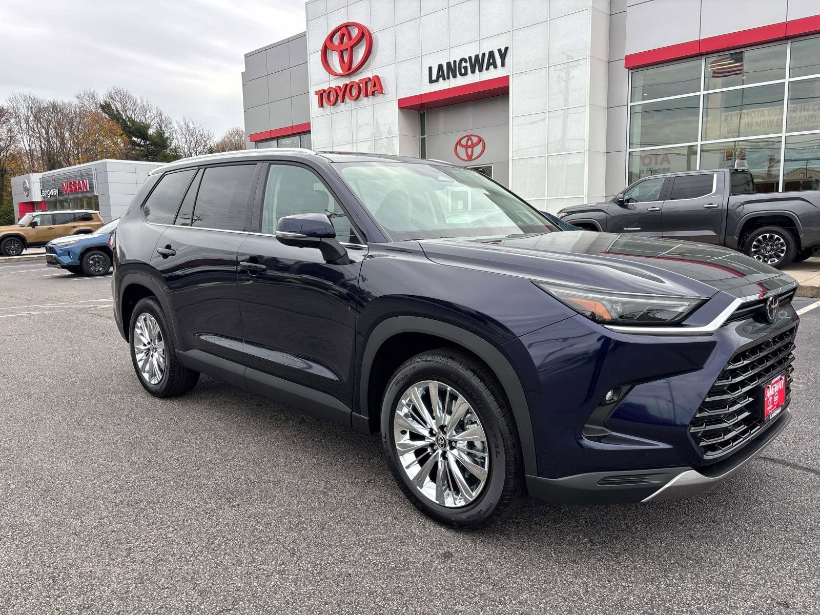 2026 Toyota Grand Highlander Platinum's photo