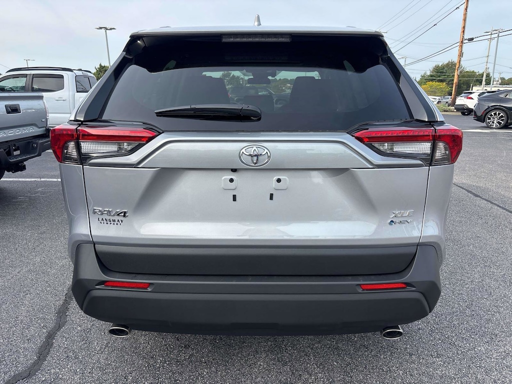 New 2025 Toyota RAV4 Hybrid XLE SUV