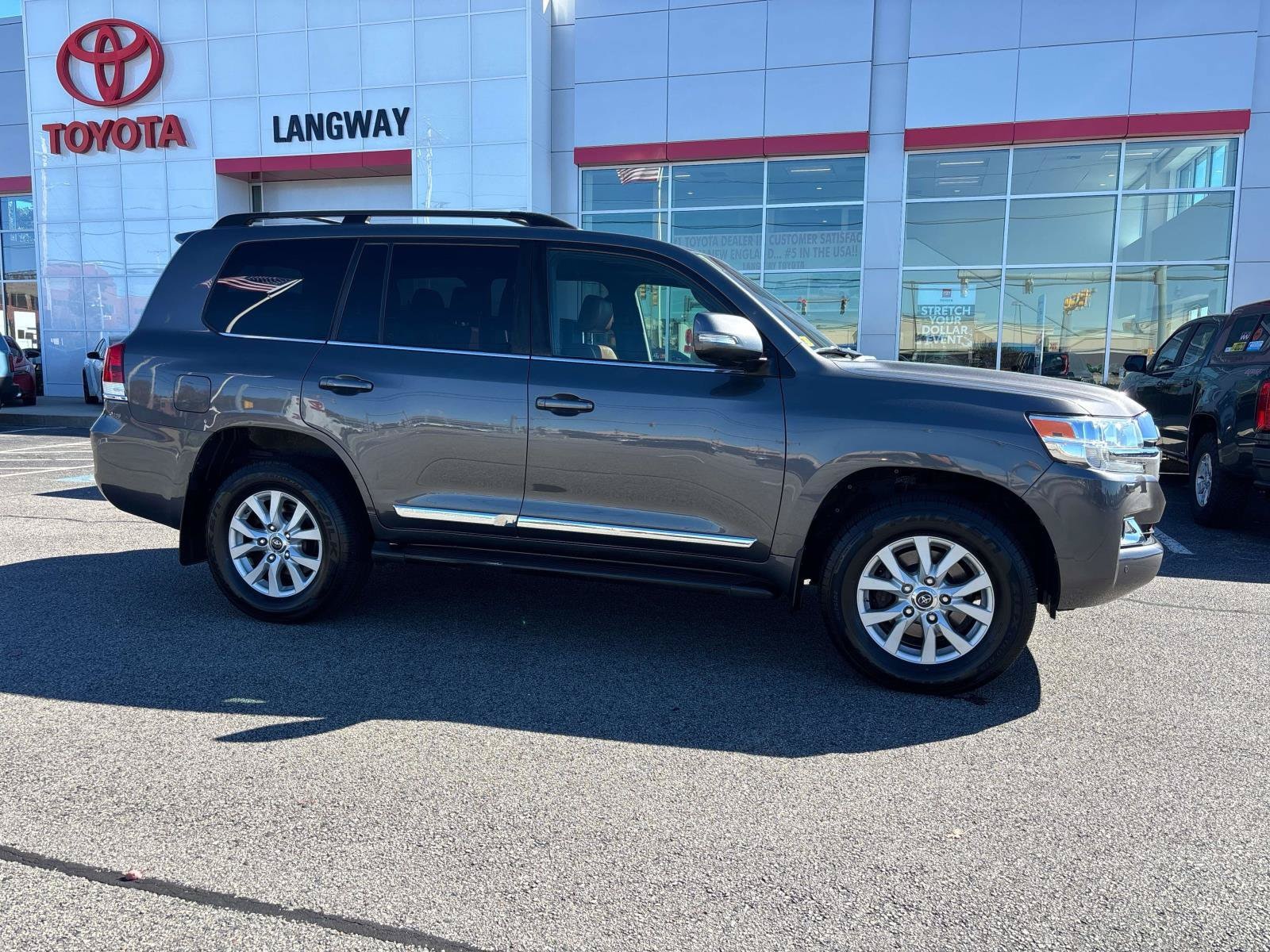 JTMCY7AJ7H4057208