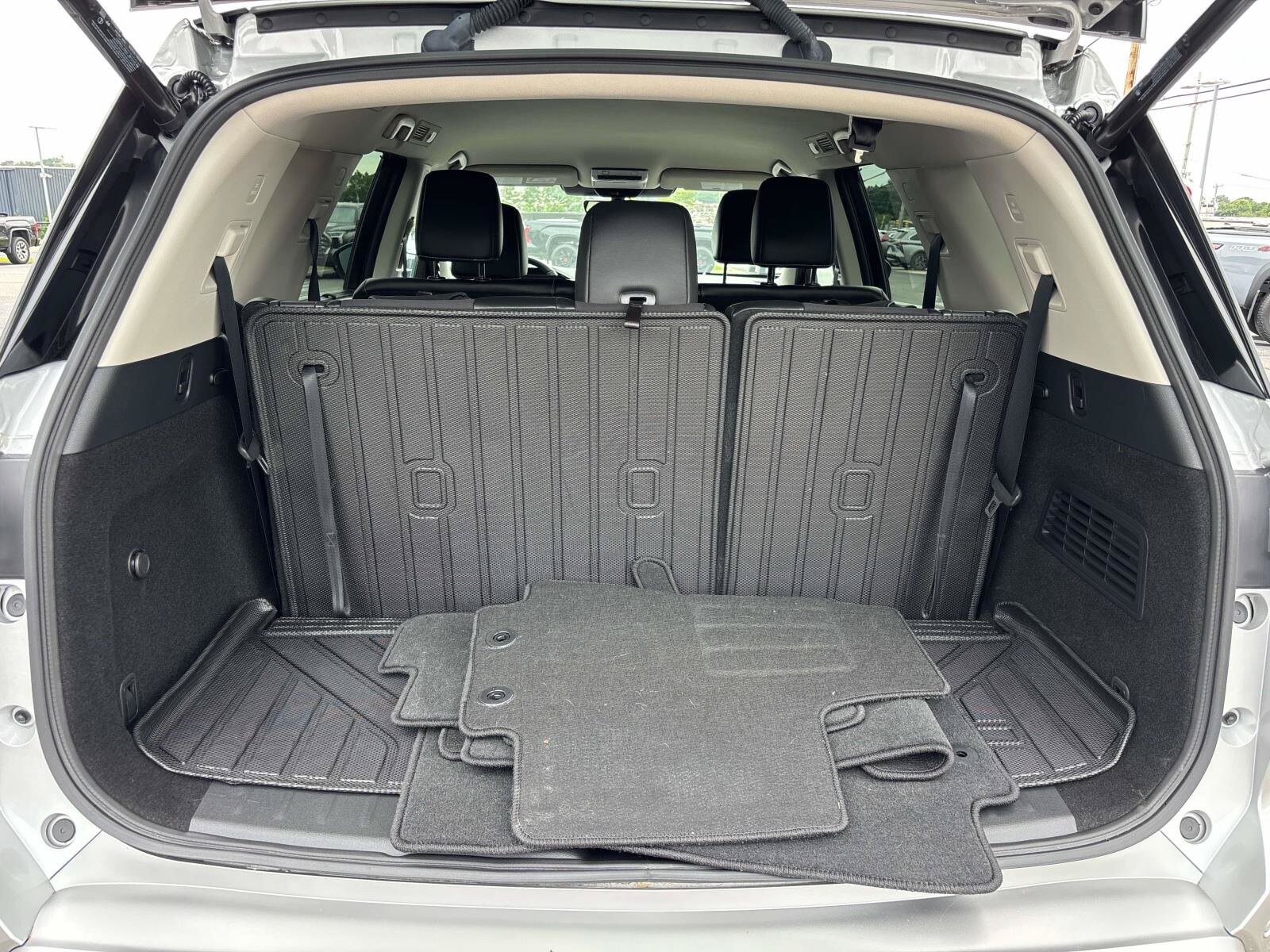 2024 Nissan Pathfinder SL - Photo 13