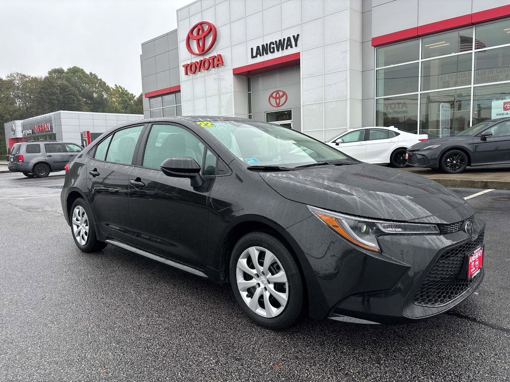 Used 2022 Toyota Corolla LE Sedan