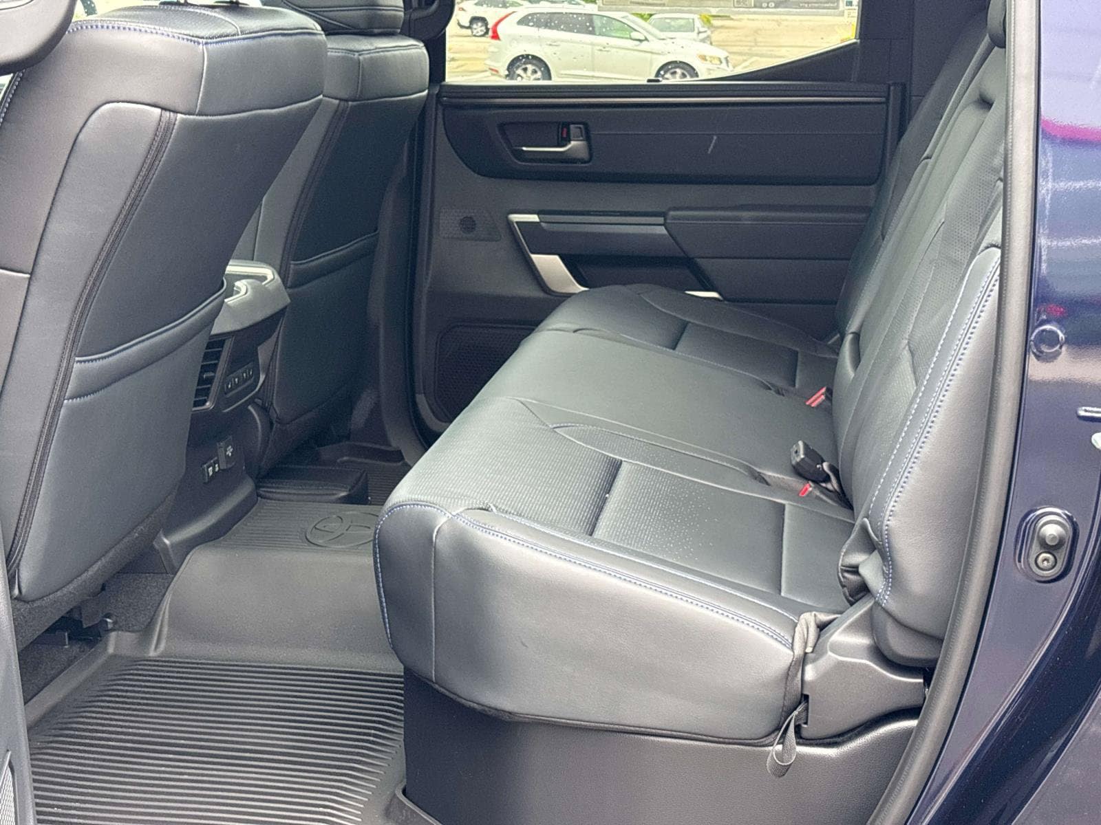 2026 Toyota Tundra Platinum - Photo 8