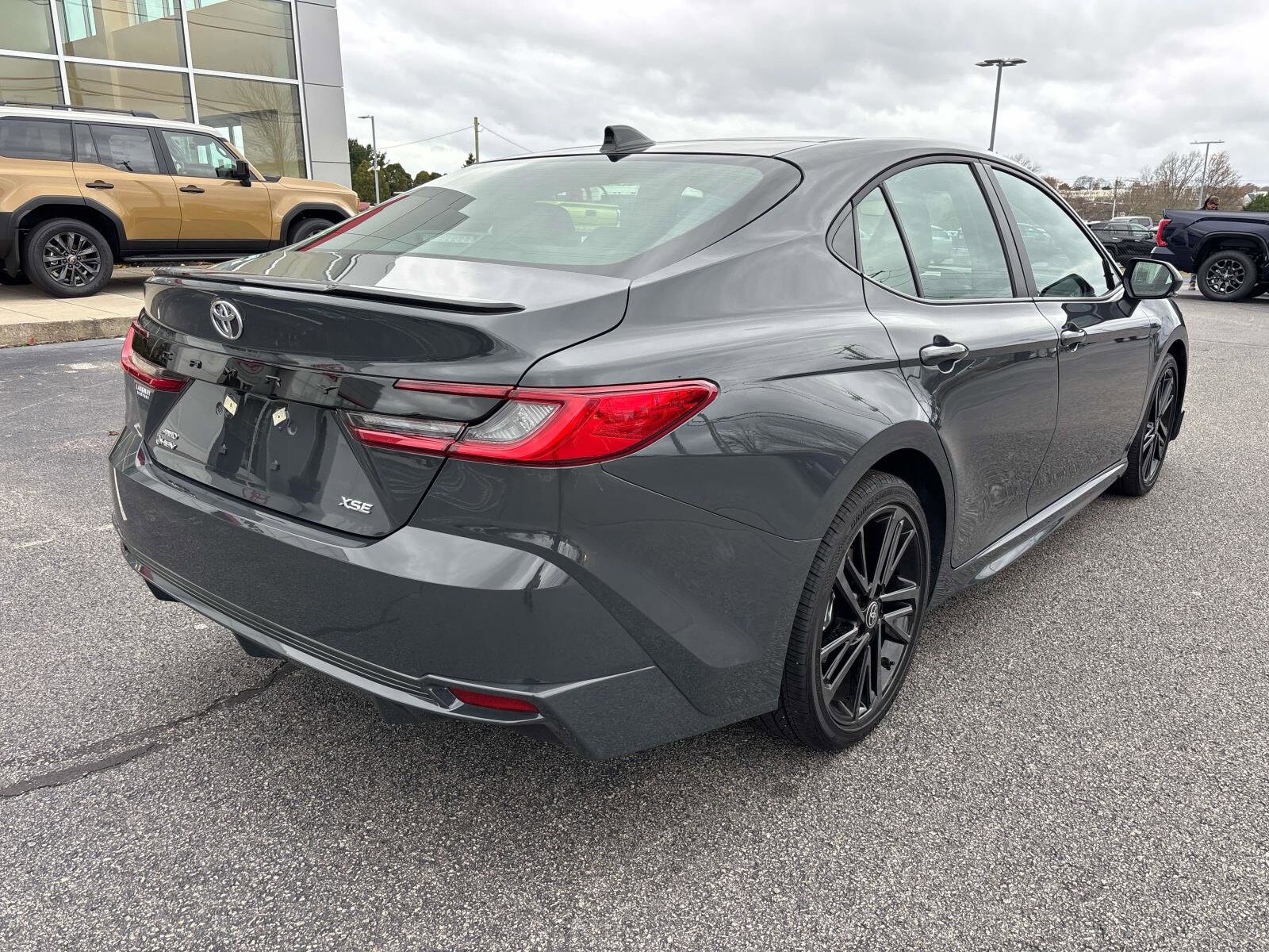 2025 Toyota Camry XSE photo 3