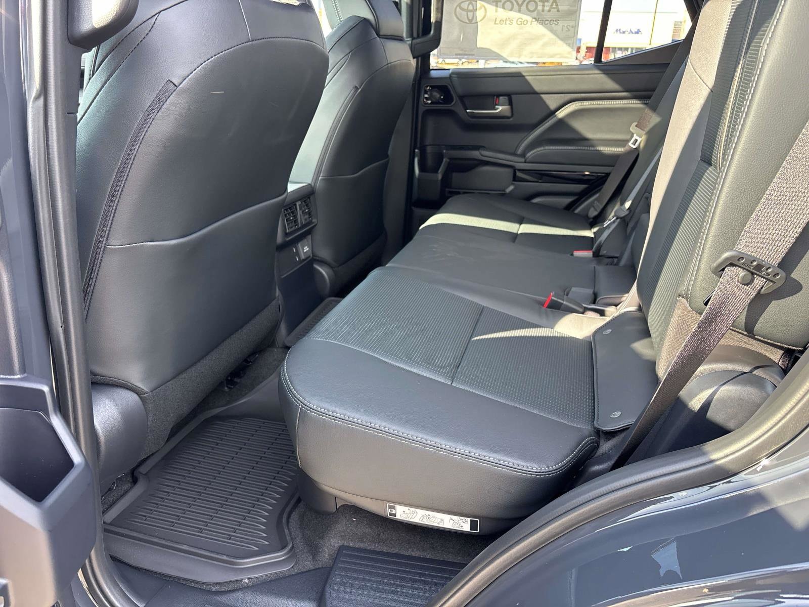 2026 Toyota 4Runner Limited - Photo 8
