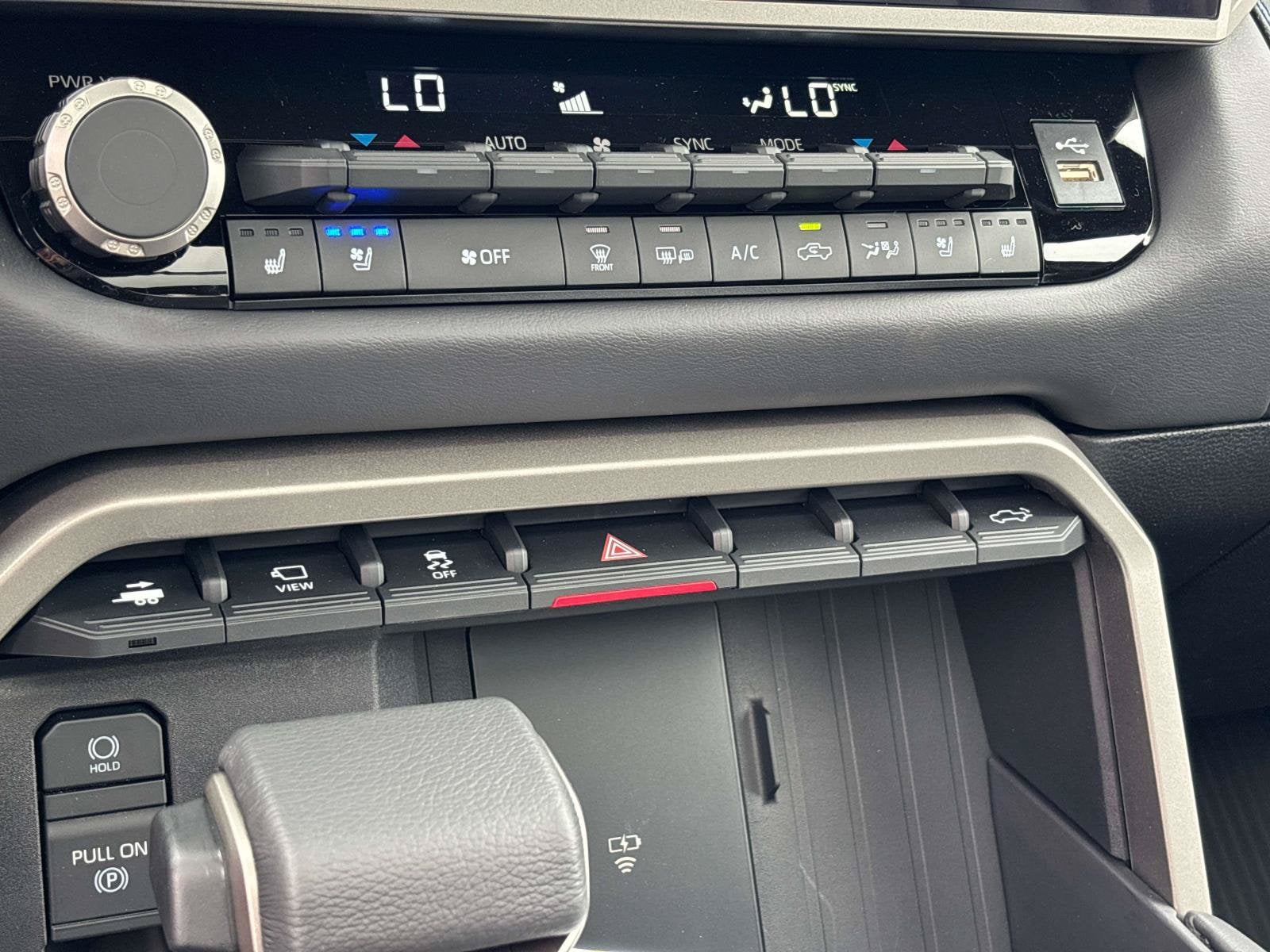 2026 Toyota Tundra Platinum - Photo 12