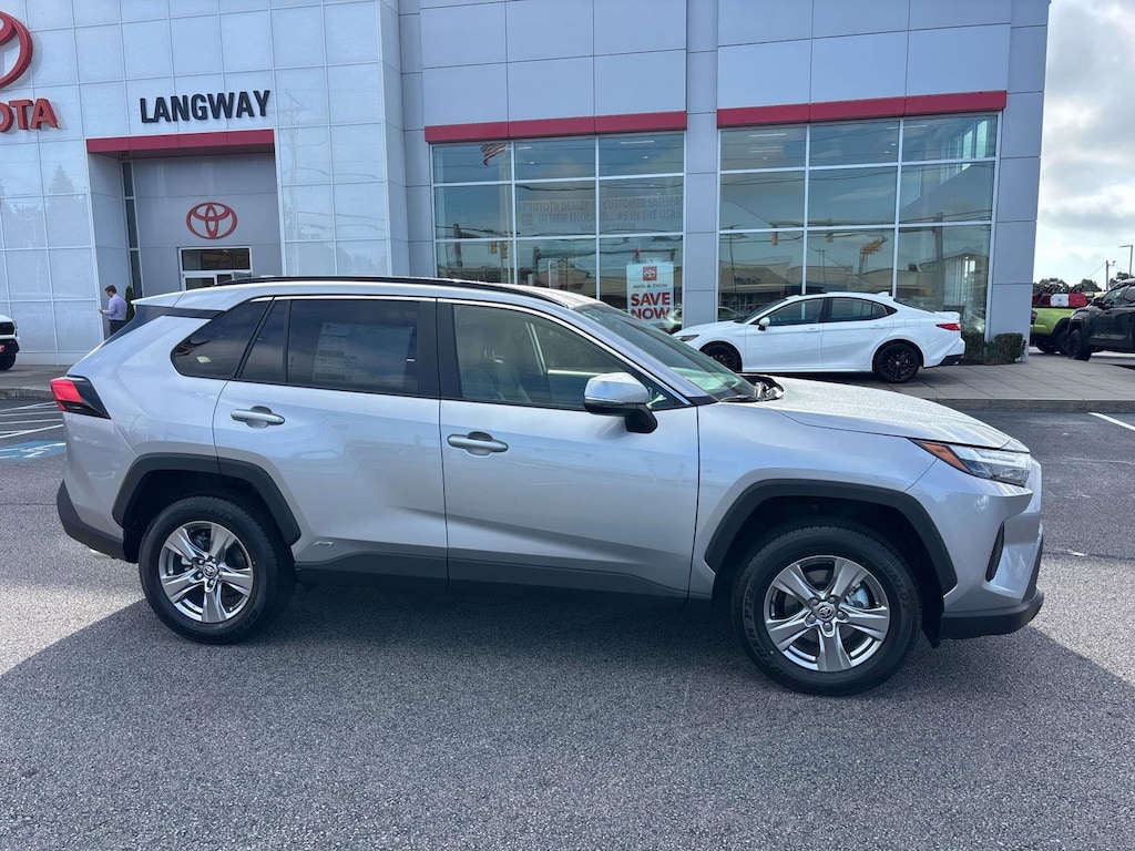 New 2025 Toyota RAV4 Hybrid XLE SUV