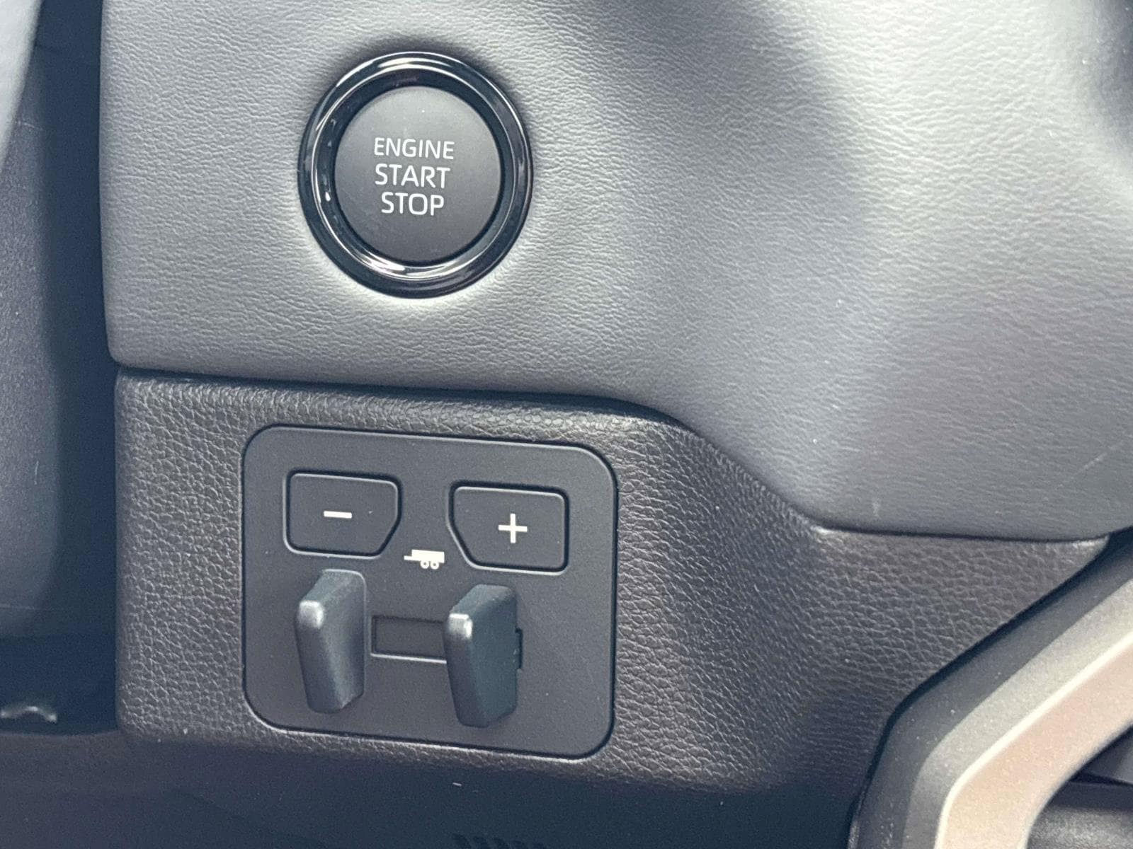 2026 Toyota Tundra Platinum - Photo 16