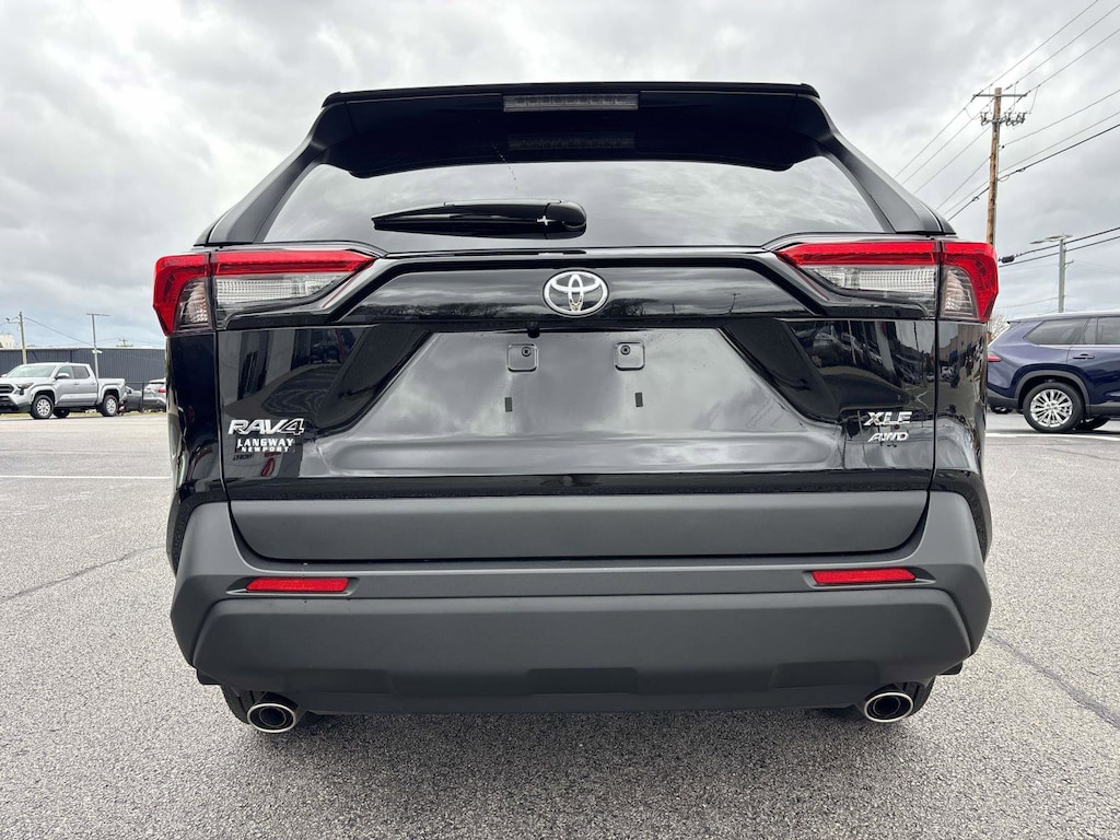 New 2025 Toyota RAV4 XLE SUV