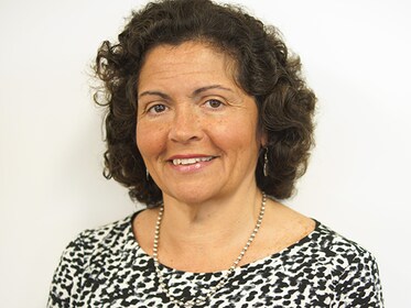 Staff member Cathy Violet from ID_f02f34f9018e