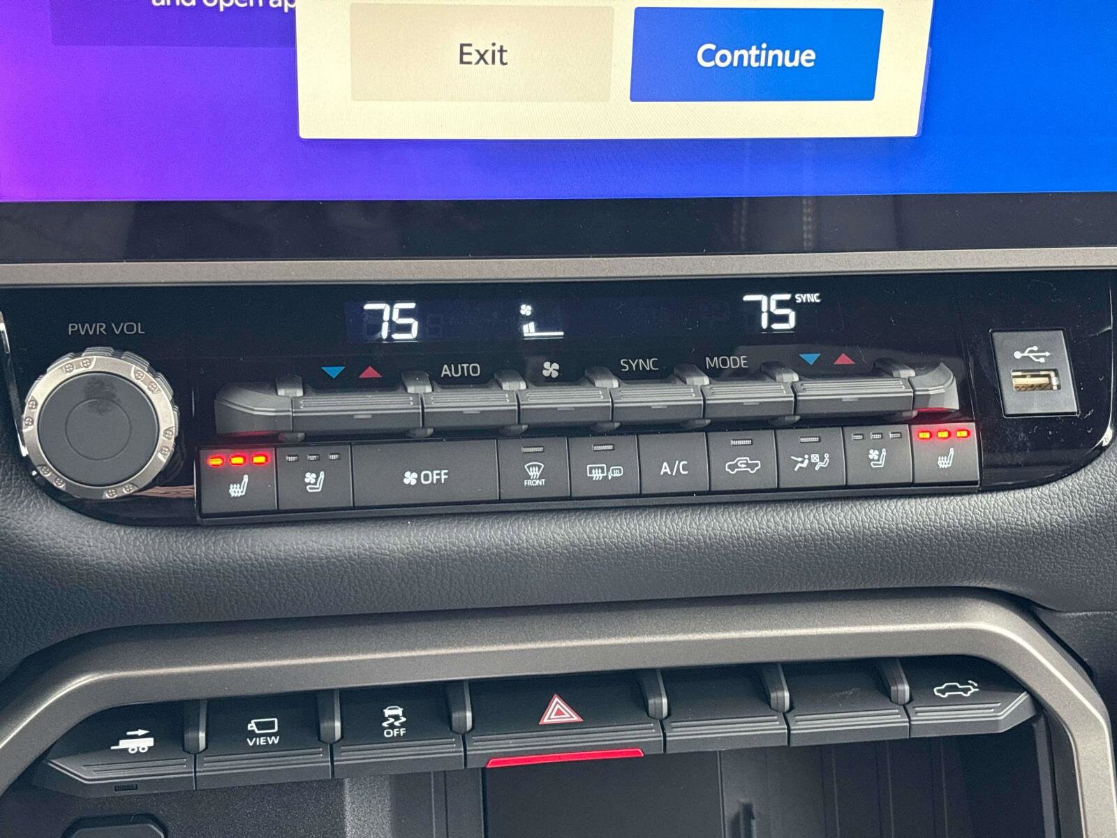 2026 Toyota Tundra Limited - Photo 10