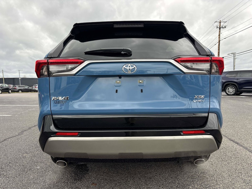 New 2025 Toyota RAV4 Hybrid XSE SUV