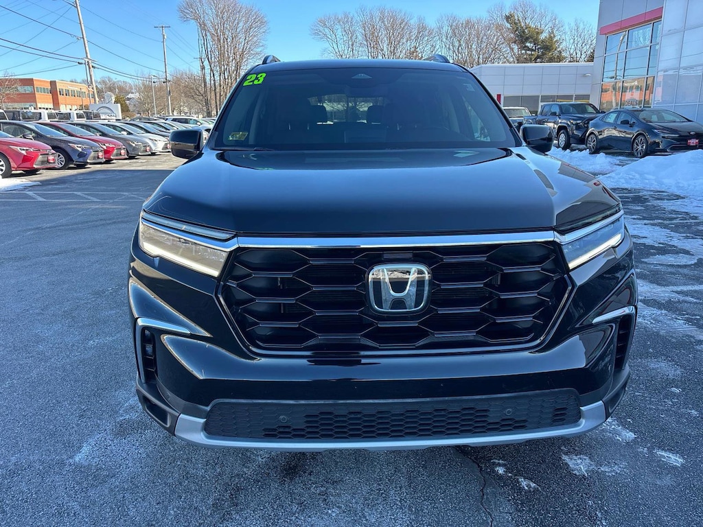 Used 2023 Honda Pilot Touring AWD Nav Leather Power Moonroof SUV