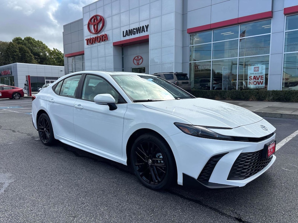 New 2026 Toyota Camry SE Sedan