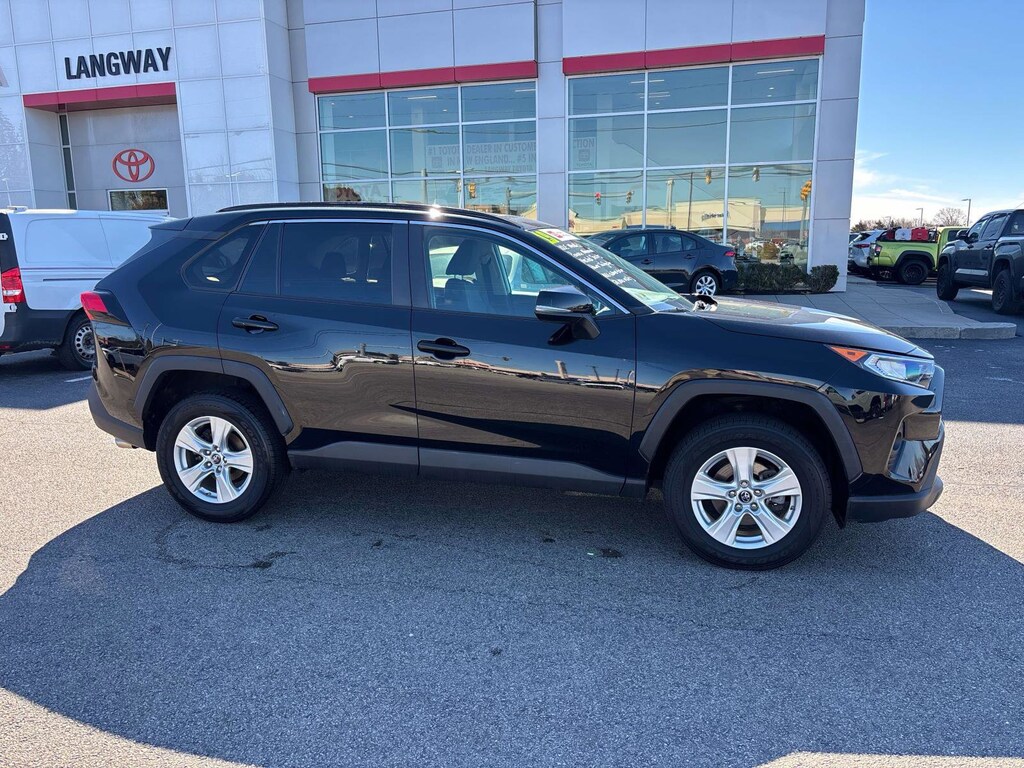 Certified 2019 Toyota Rav4 XLE Power Moonroof / Heated Seats SUV