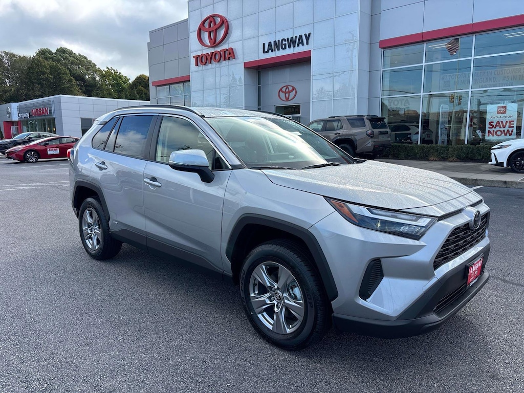 New 2025 Toyota RAV4 Hybrid XLE SUV