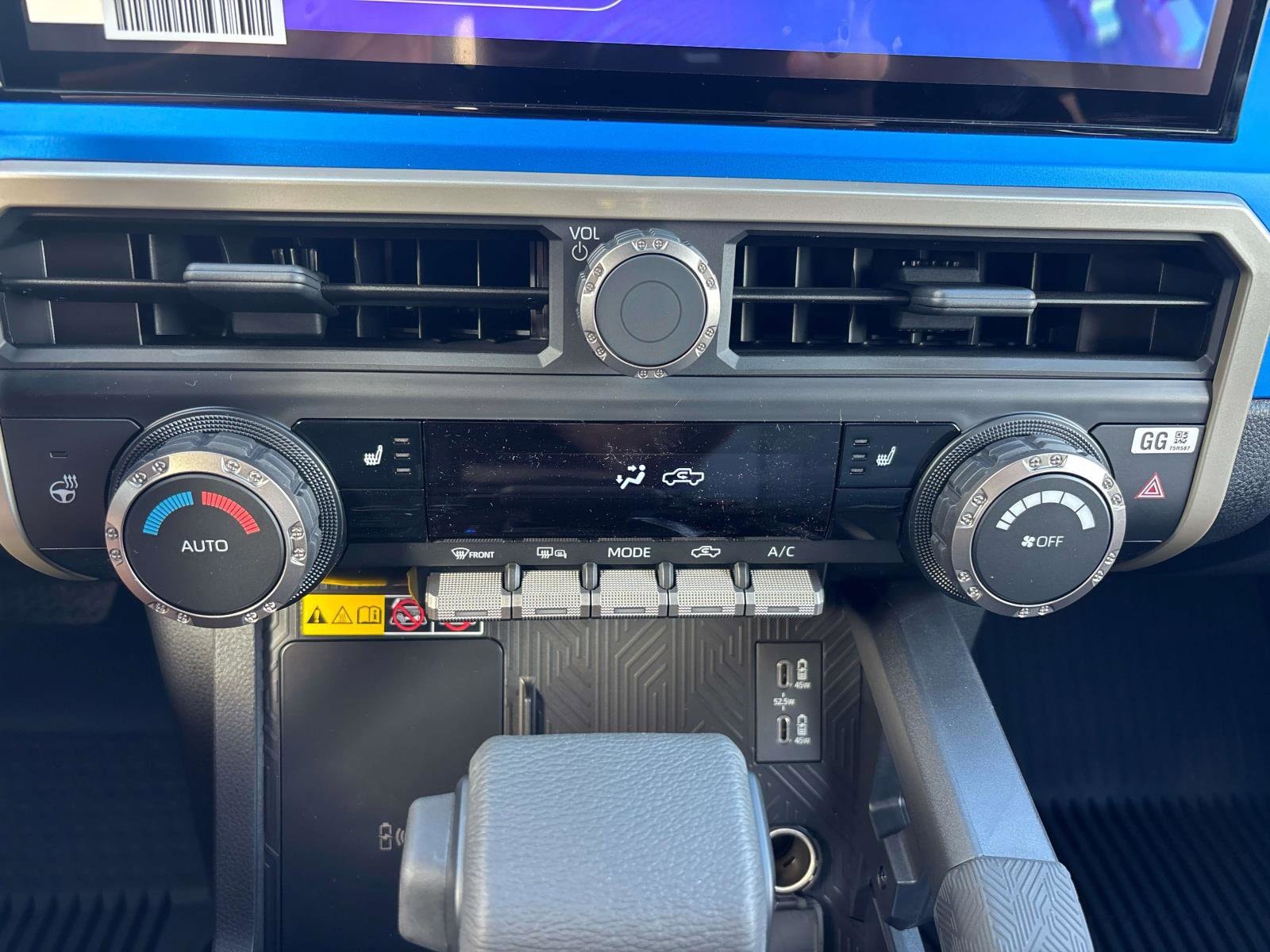2025 Toyota Tacoma TRD Off Road - Photo 10