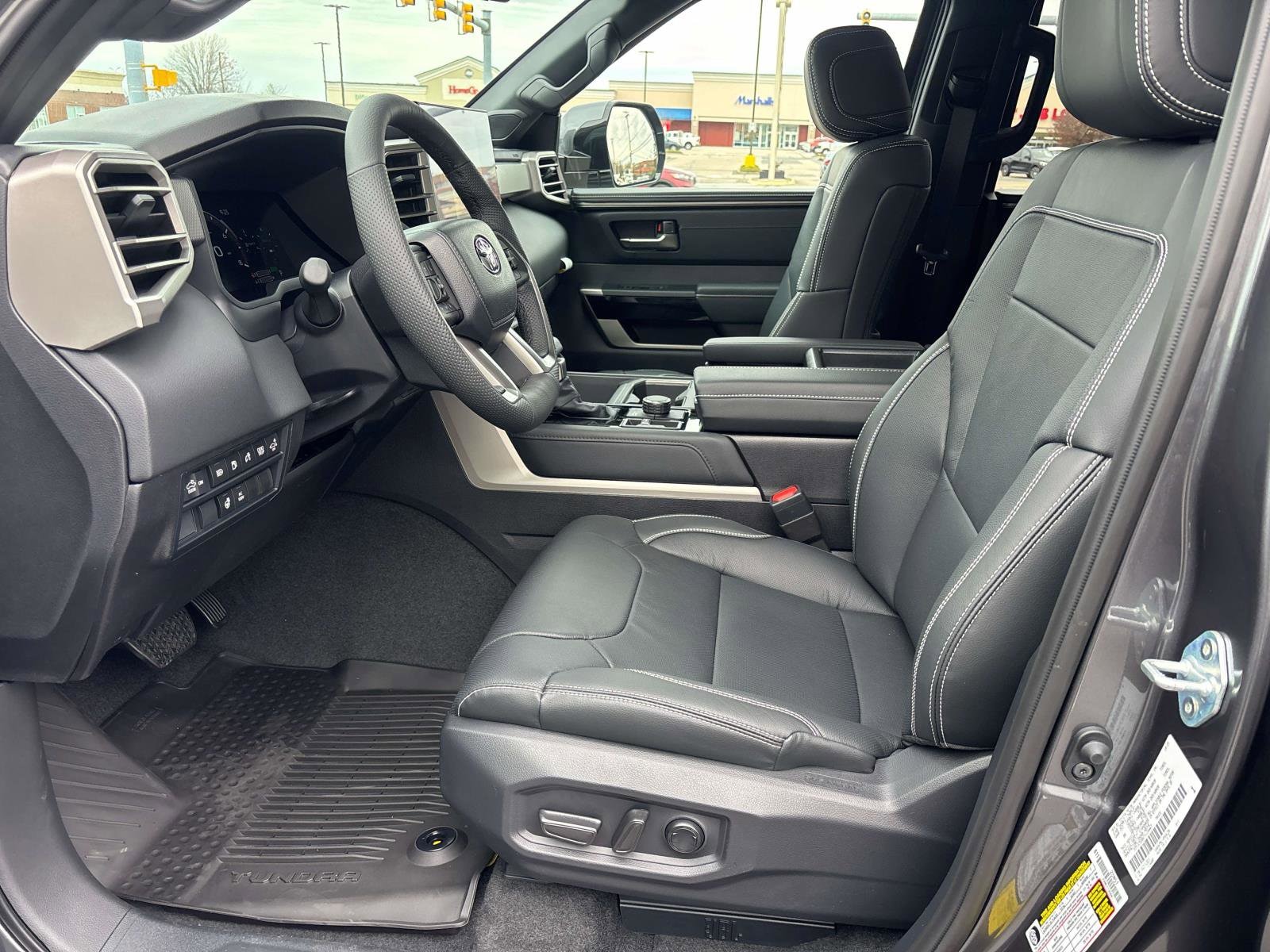 2026 Toyota Tundra Limited - Photo 7