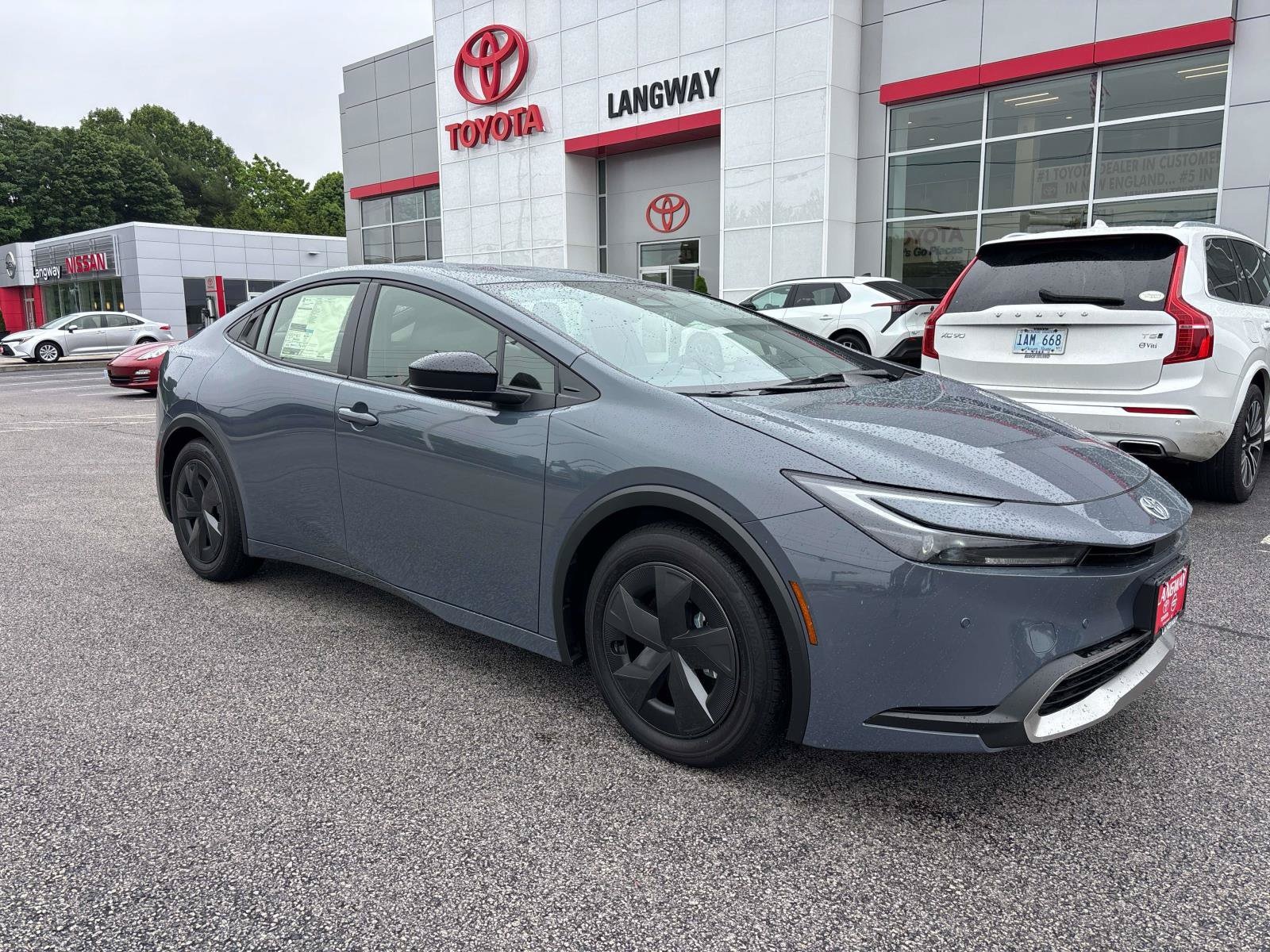 Guardian Gray 2026 Toyota Prius Plug-In Hybrid Hatchback Front-Wheel Drive Continuously Variable Transmission