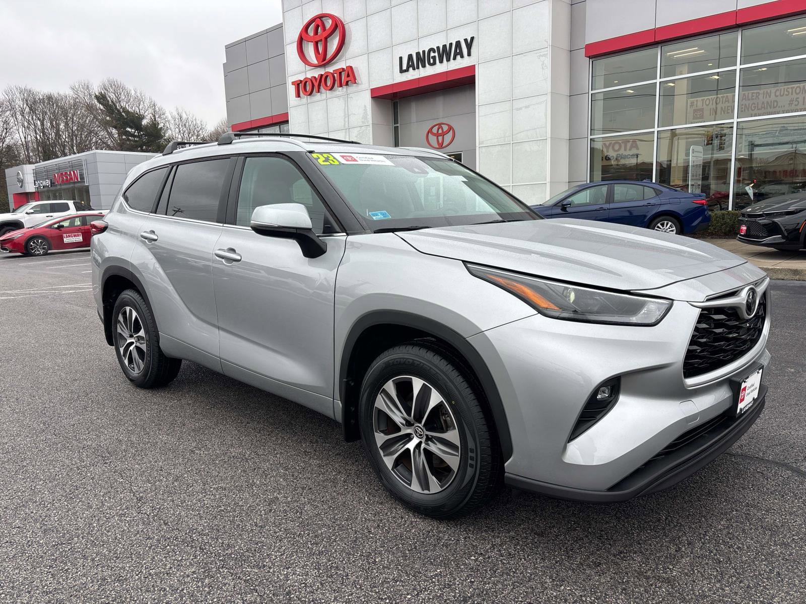 2023 Toyota Highlander XLE's photo
