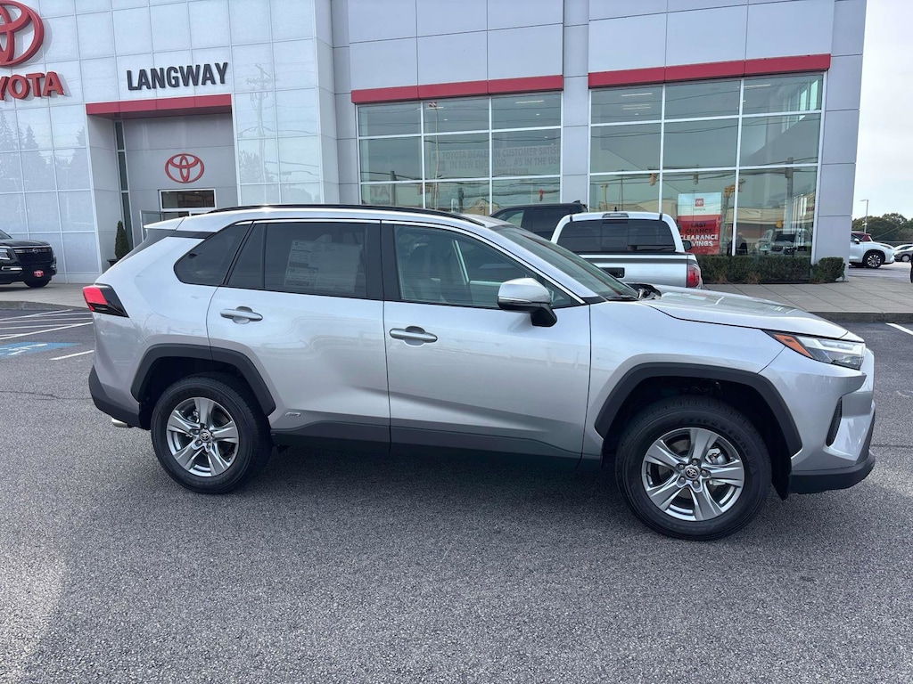 New 2025 Toyota RAV4 Hybrid XLE SUV