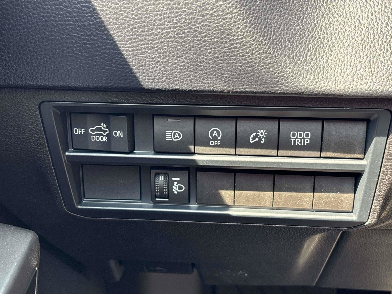 2026 Toyota Tundra SR5 - Photo 12