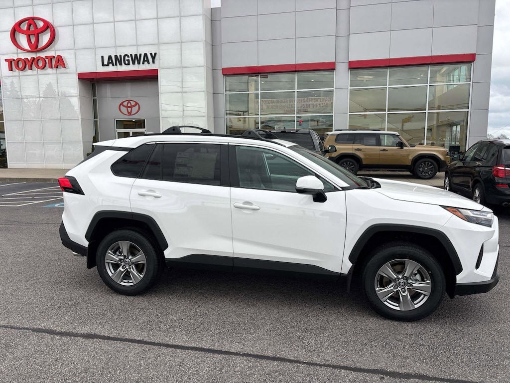 New 2025 Toyota RAV4 XLE SUV