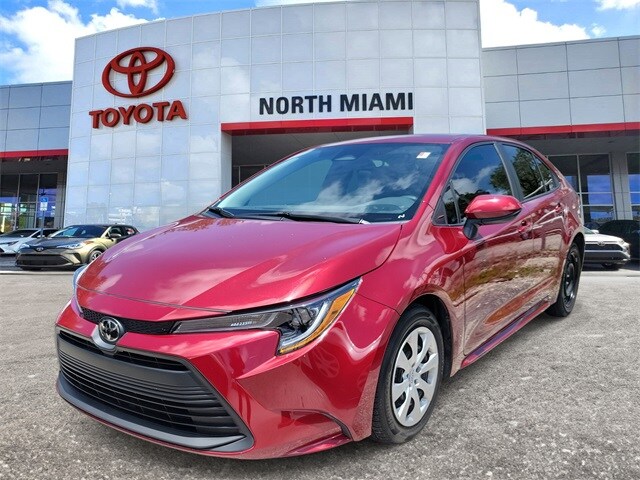 2023 Toyota Corolla LE photo 2