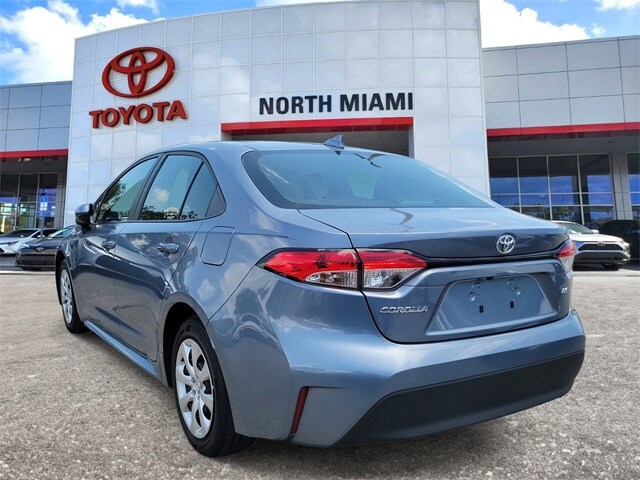 2024 Toyota Corolla LE photo 3