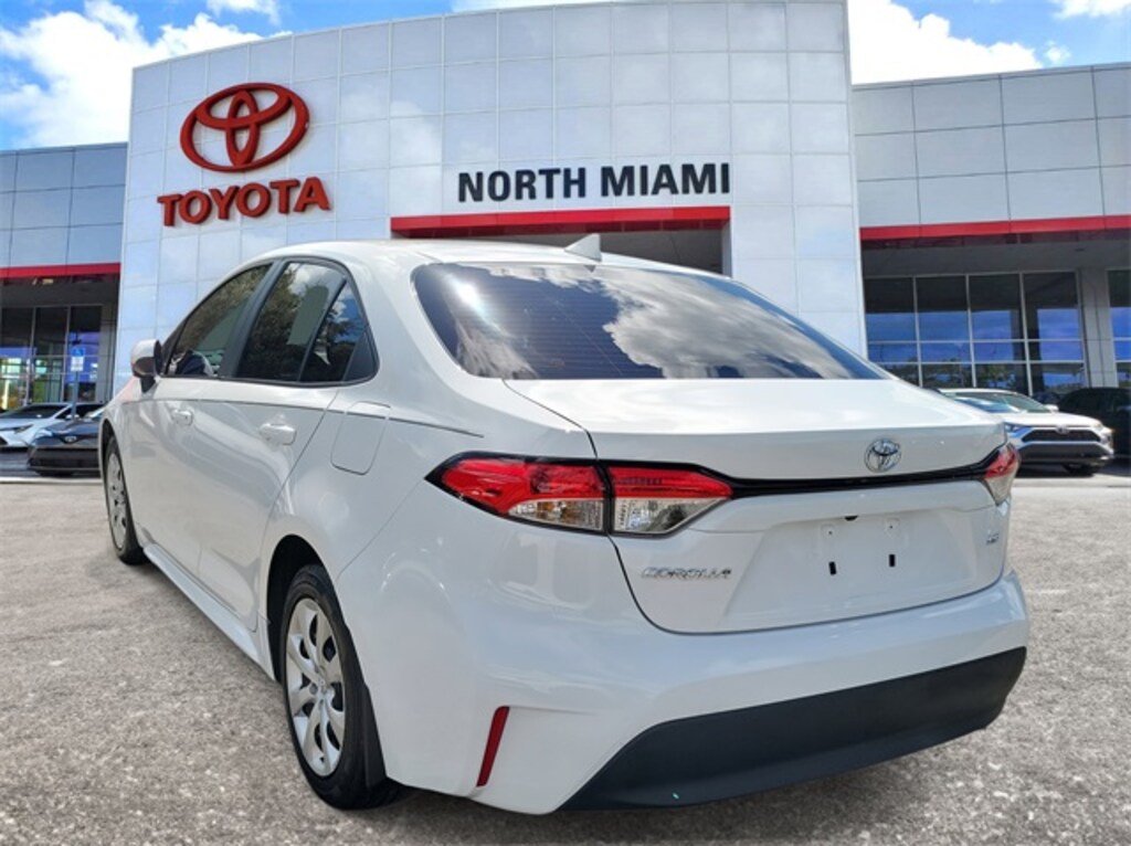 Used 2025 Toyota Corolla LE Sedan