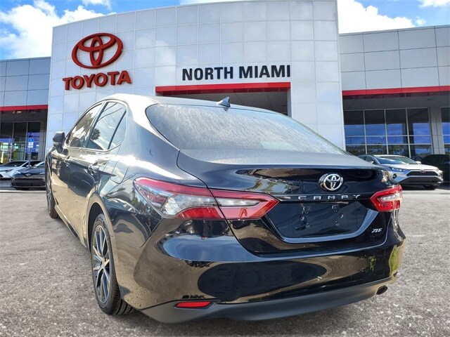 2024 Toyota Camry XLE photo 2