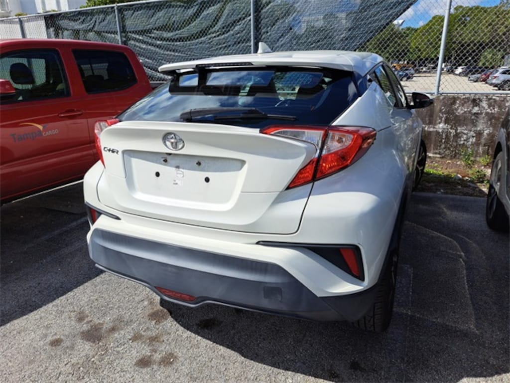 Used 2018 Toyota C-HR XLE SUV